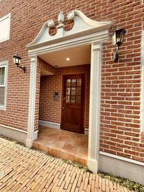 17/17 エントランス