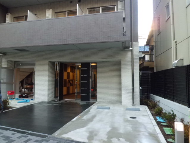 22/29 エントランス