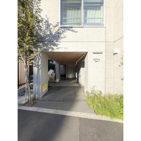 15/16 エントランス