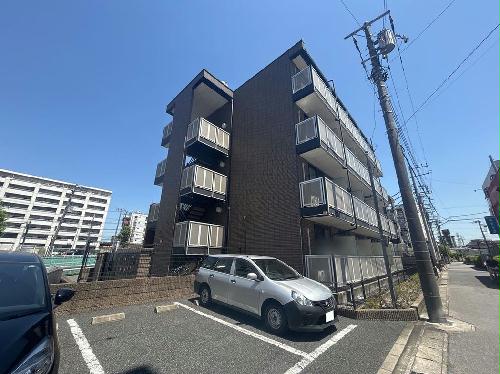 13/13 駐車場