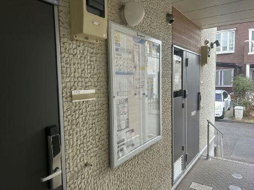 2/4 エントランス