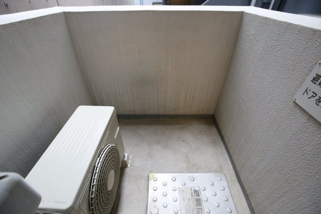 22/28 バルコニー