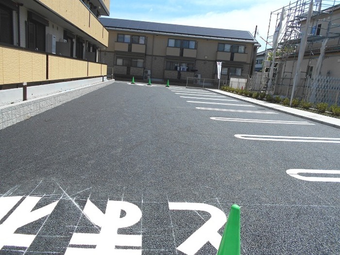 23/30 駐車場