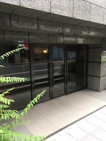 16/16 エントランス