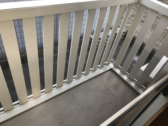 13/21 バルコニー