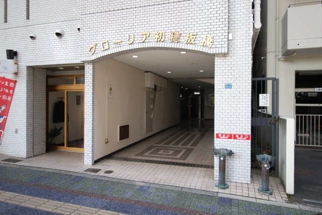 13/15 エントランス