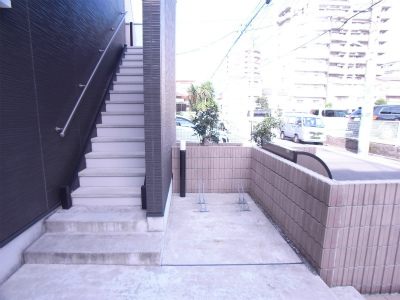 16/26 エントランス