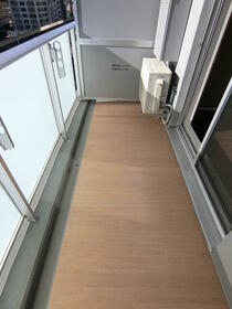 13/16 バルコニー