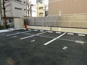 16/21 駐車場