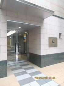 16/16 エントランス