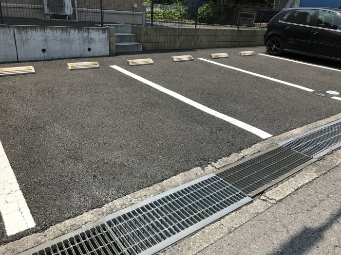 20/28 駐車場