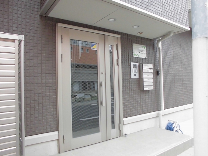 14/15 エントランス