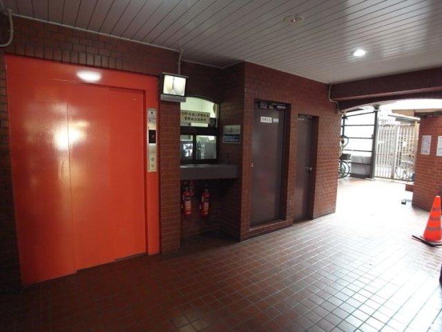 2/10 エントランス