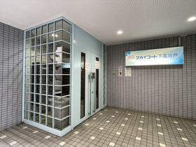 16/16 エントランス