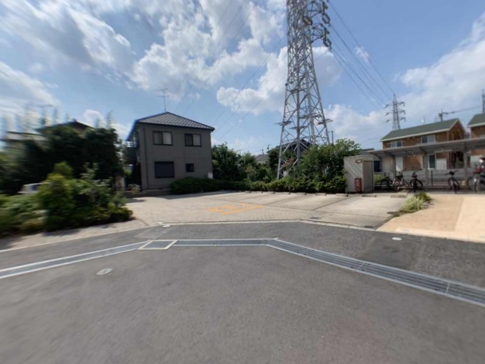17/17 駐車場