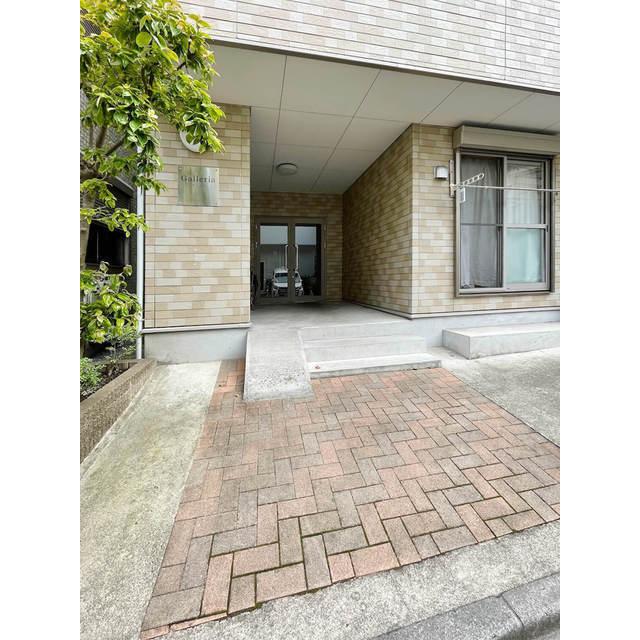 3/7 エントランス