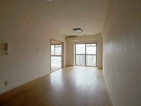 4/16 リビング/ダイニング