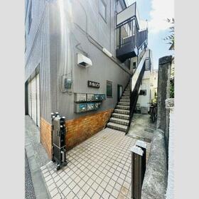 8/8 エントランス