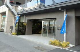 16/16 エントランス