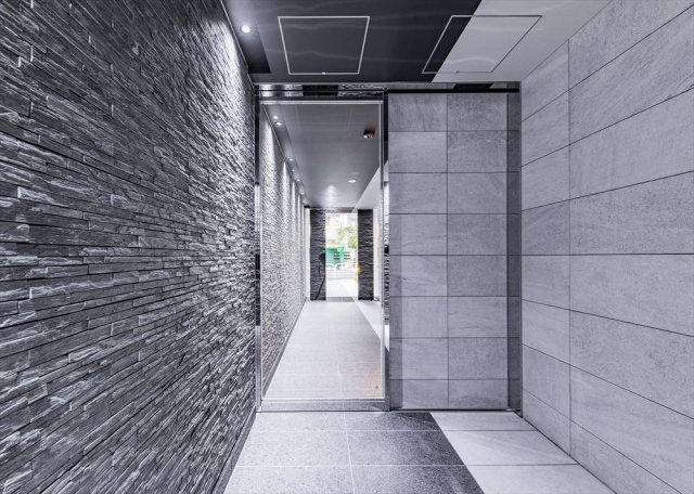 29/30 エントランス