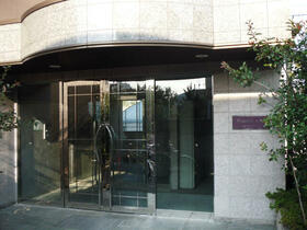 15/15 エントランス