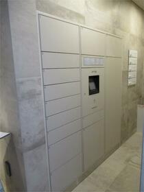 15/16 エントランス