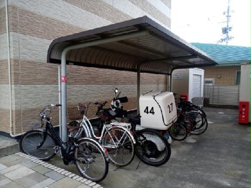 13/23 エントランス