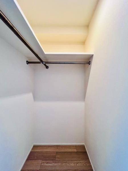 26/30 エントランス