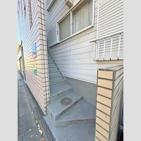 3/4 エントランス