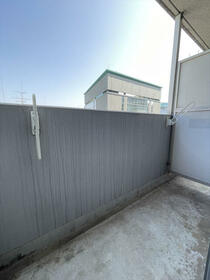 13/16 バルコニー