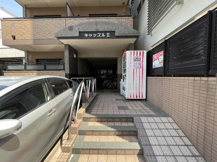 19/20 エントランス