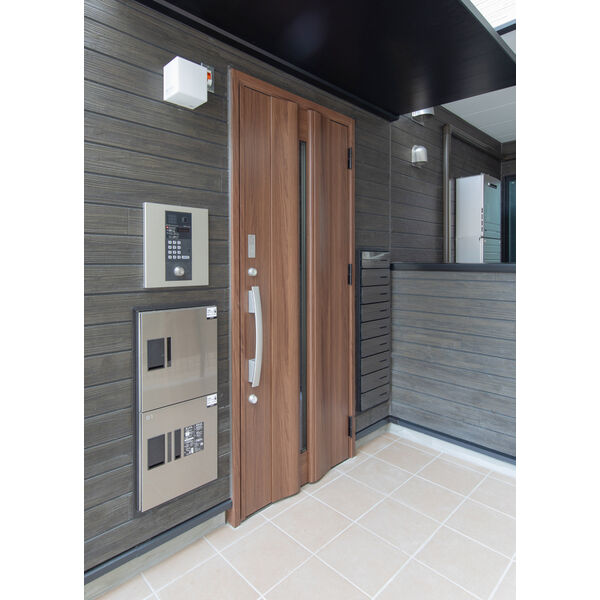 13/13 エントランス