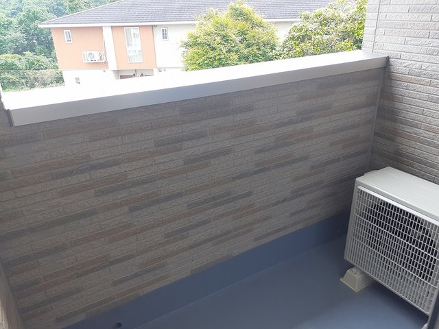 13/23 バルコニー