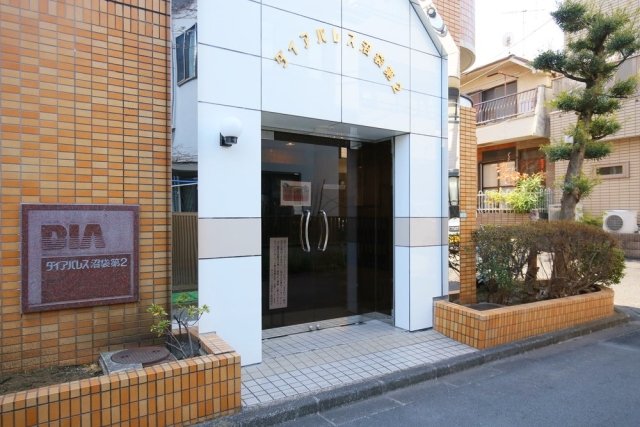 17/20 エントランス