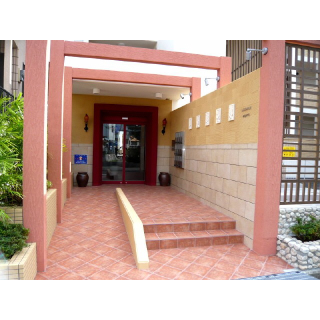 29/30 エントランス