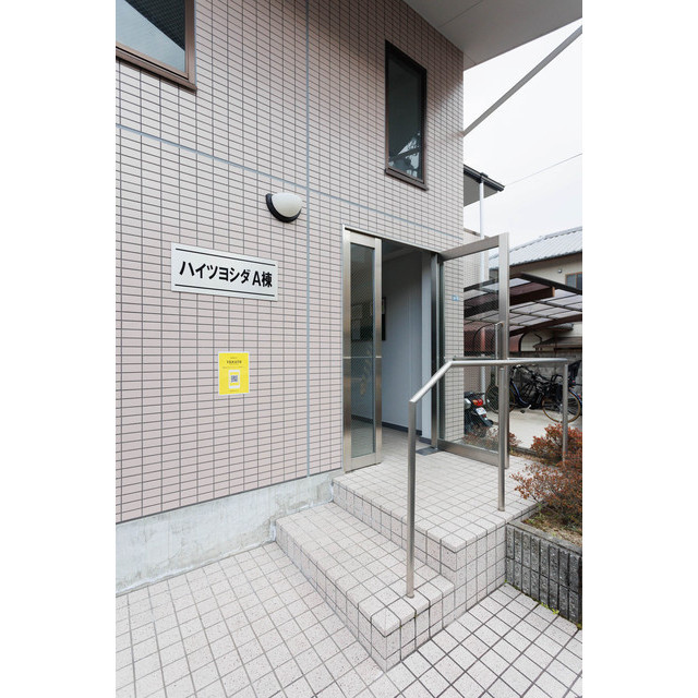 21/26 エントランス