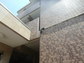 16/16 エントランス