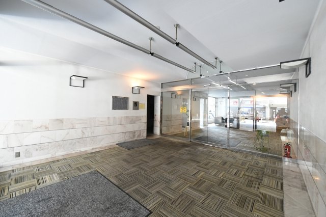 22/24 エントランス