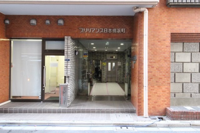 15/16 エントランス