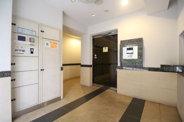 15/26 エントランス