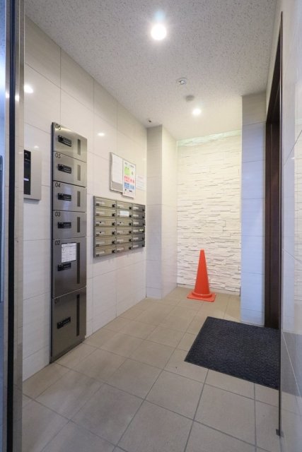 17/28 エントランス