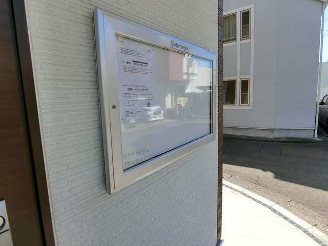 17/25 エントランス