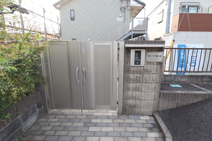 18/20 エントランス