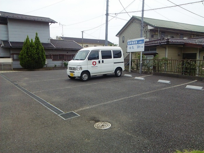 20/20 駐車場
