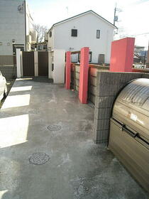 3/3 エントランス