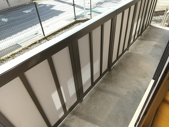 13/23 バルコニー