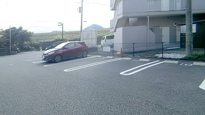 18/22 駐車場