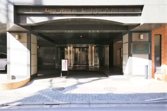 2/4 エントランス