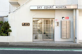 16/16 エントランス