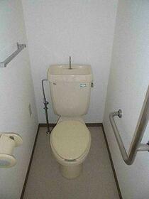 14/16 トイレ